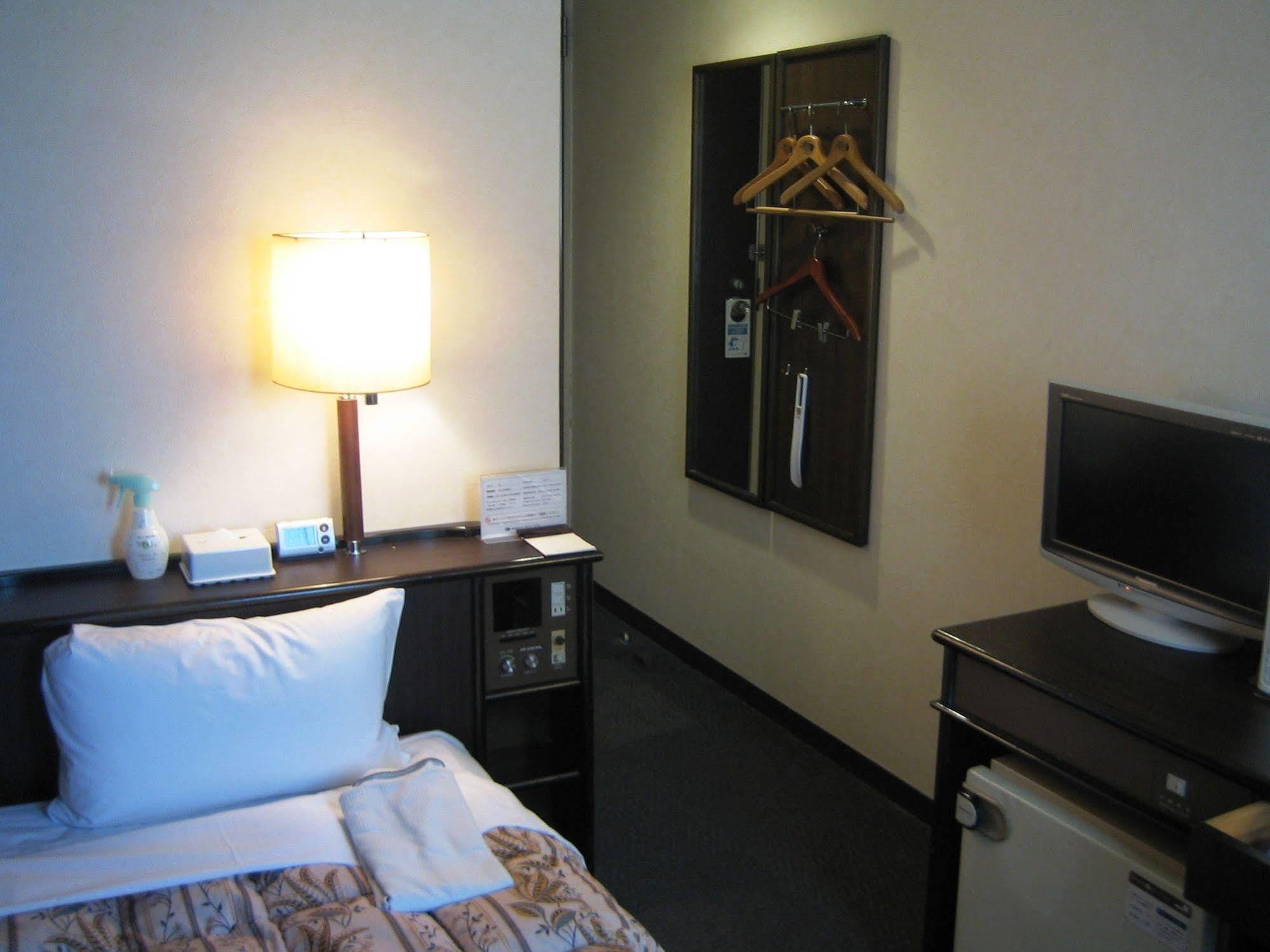 Hiroshima Pacific Hotel Bagian luar foto