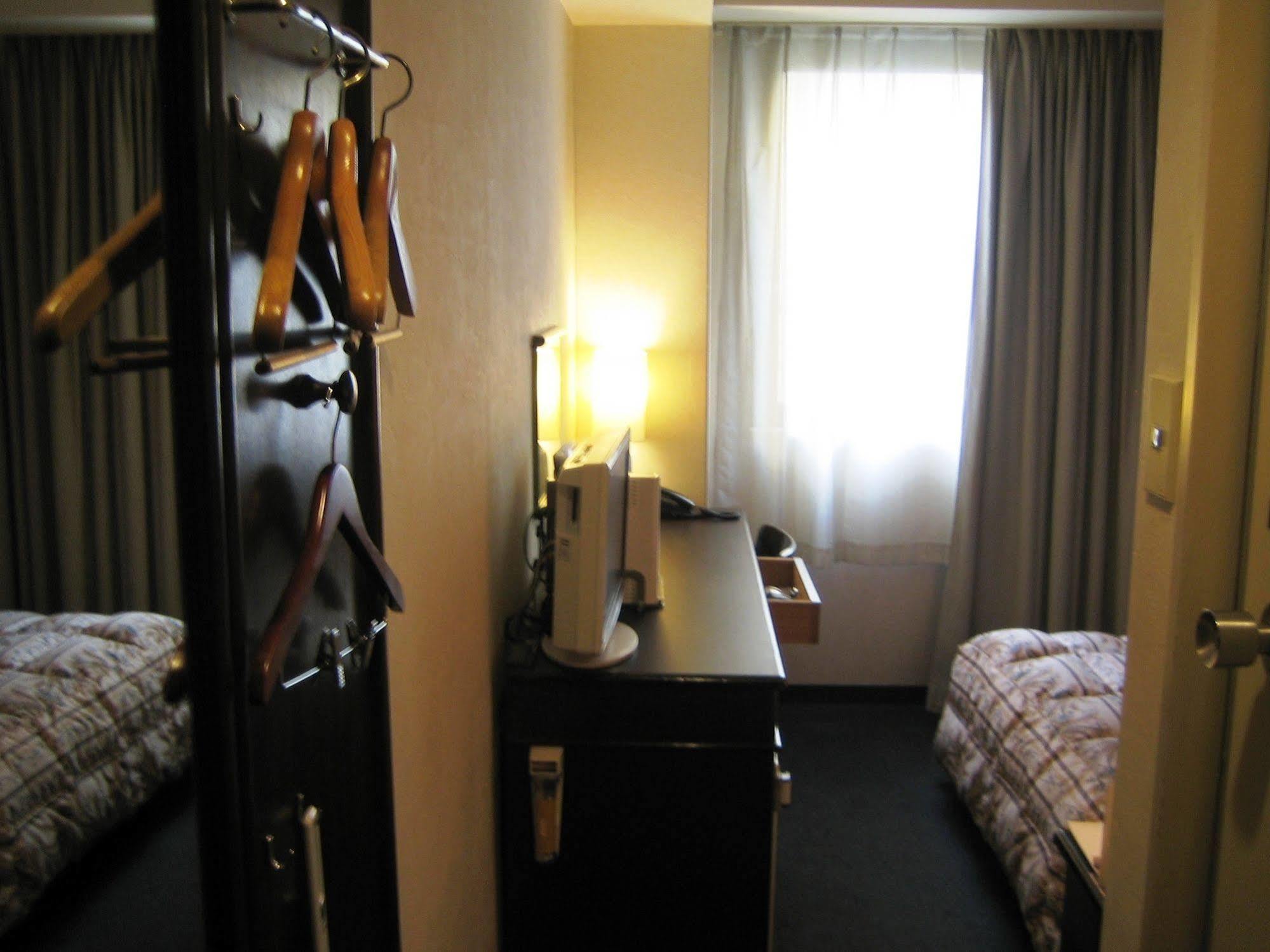 Hiroshima Pacific Hotel Bagian luar foto